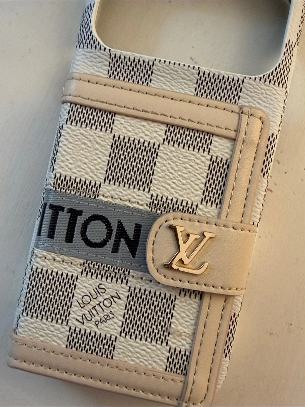 📱BOGOHO📱Beige Checkered Wallet Phone Case w/ Strap For IPhone 17 Pro Max